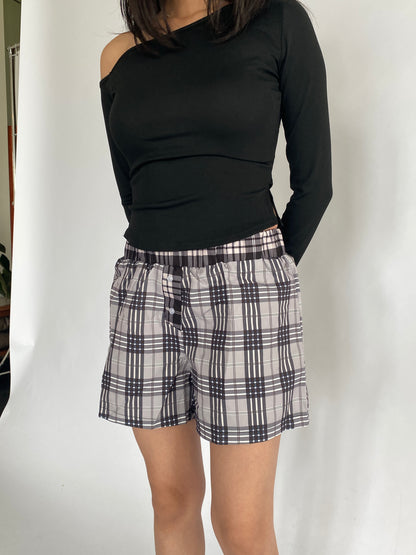 Hannah Checkered Short