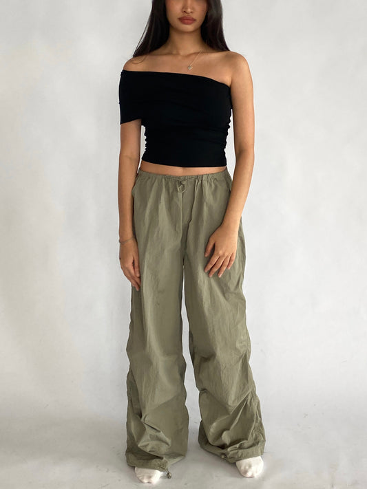 Jade Parachute Pants in army green