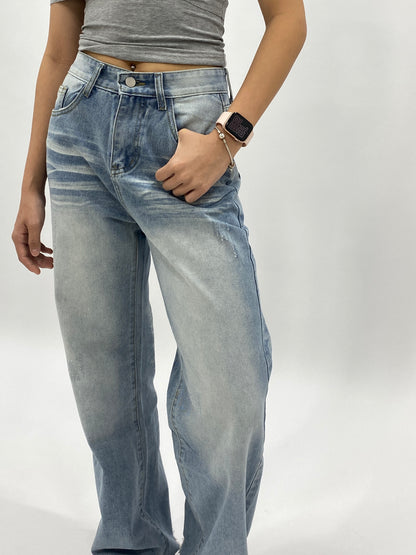 Chloe Light Washed Jeans