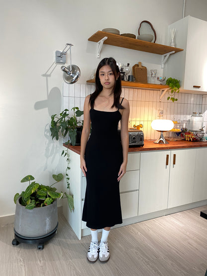 Barbara Slip Dress in black